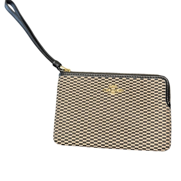 Coach Black and Cream Checkered Wristlet NWOT - Picture 1 of 4